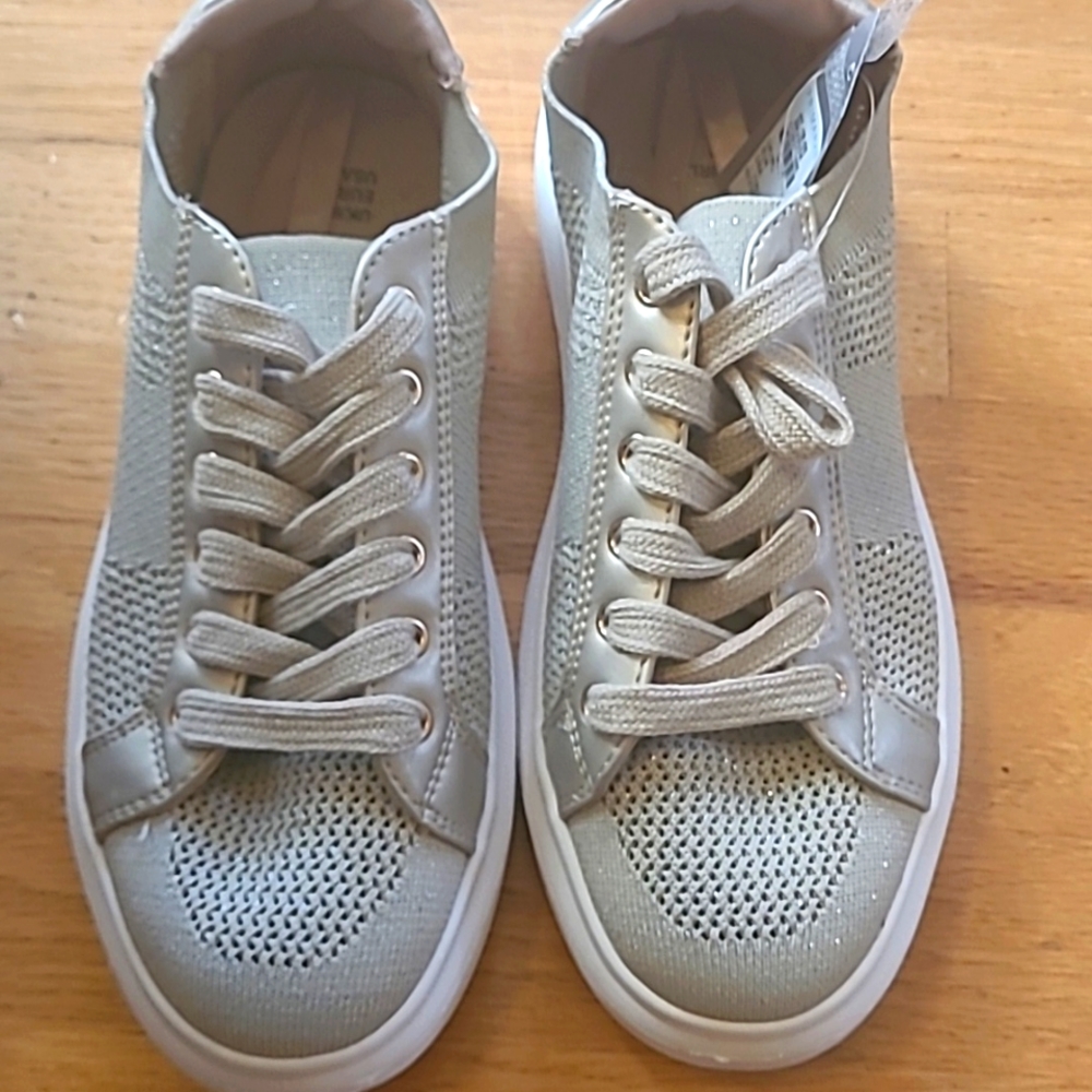 Gold mesh sneakers, size US 7. NWT